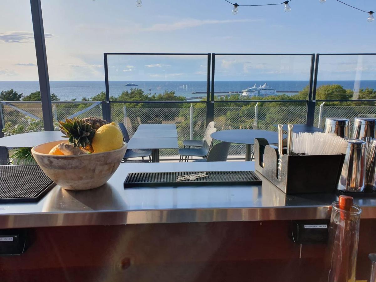 First Kokoloko Hotel 3*
